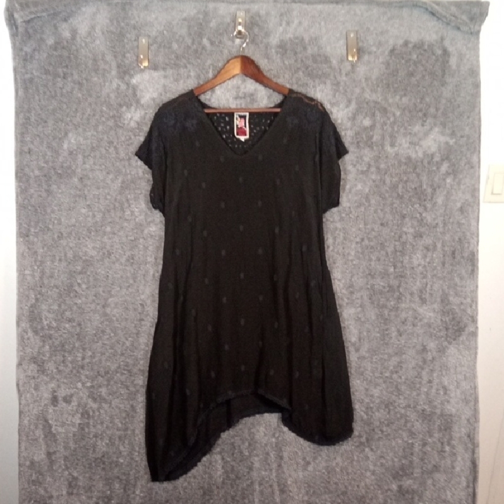 Johnny Was Black Asymmetrical Trip Crochet Embroidered Short Tunic Size Medium